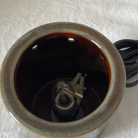 Scentsy Hexagon Patterned Warmer - Green and Blue - Picture 2 of 6